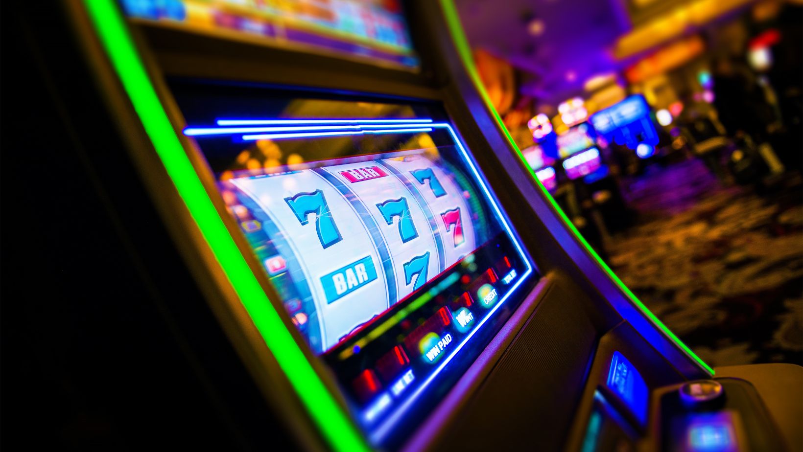 Exploring Classic-Inspired Vegas Slot Games: Blending Classic Elegance with Modern Casino Experiences