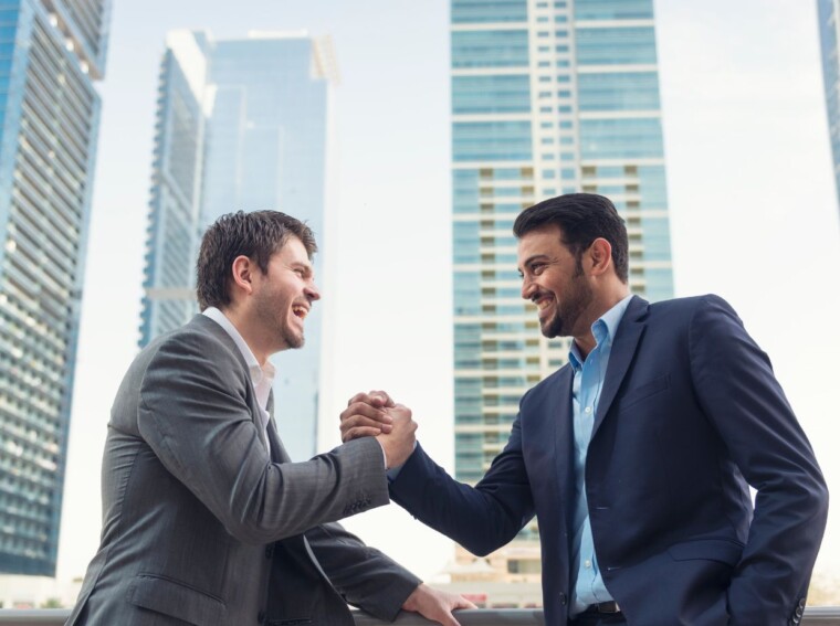 5 Gifting Plays That Helped Sales Teams Close Bigger Deals